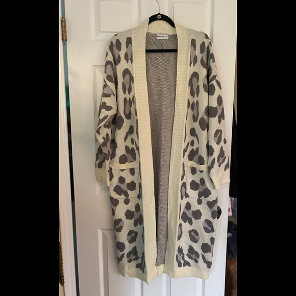 Pepper & Zoe Leopard Cardigan - Picture 5 of 5